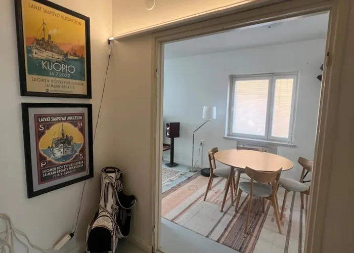 Mukavat Kaksi Huonetta Ja Keittioe Aseman Laehellae 公寓 海门林纳